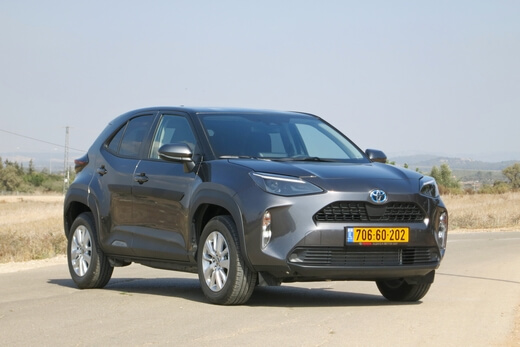 טויוטה יאריס קרוס מול סקודה קאמיק